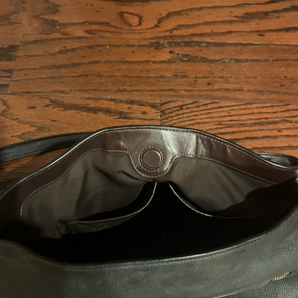 ⭐️ Coach Purse Black leather with gold accents - Picture 5 of 5